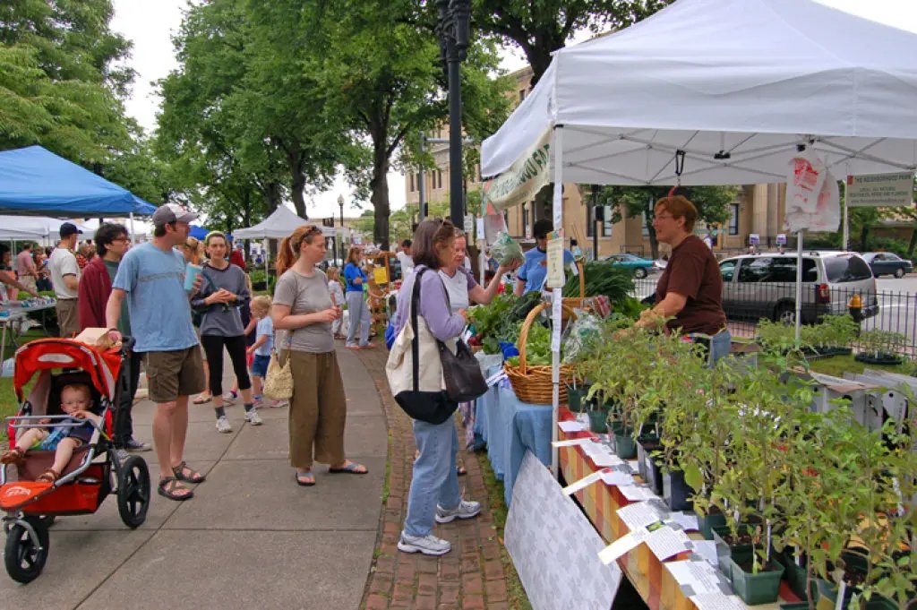 Roslindale Village Main Street Farmers Market