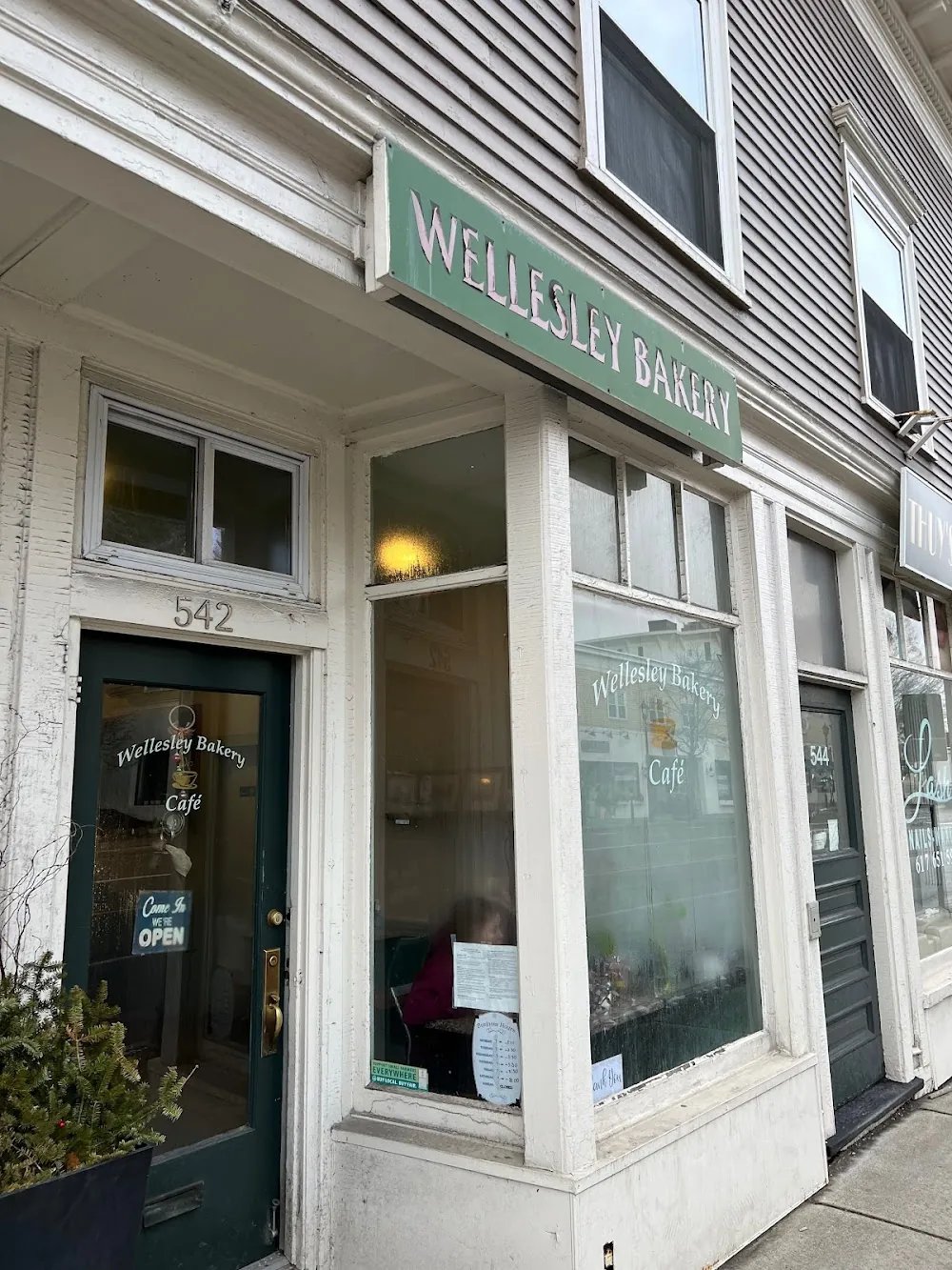 Wellesley Bakery & Cafe