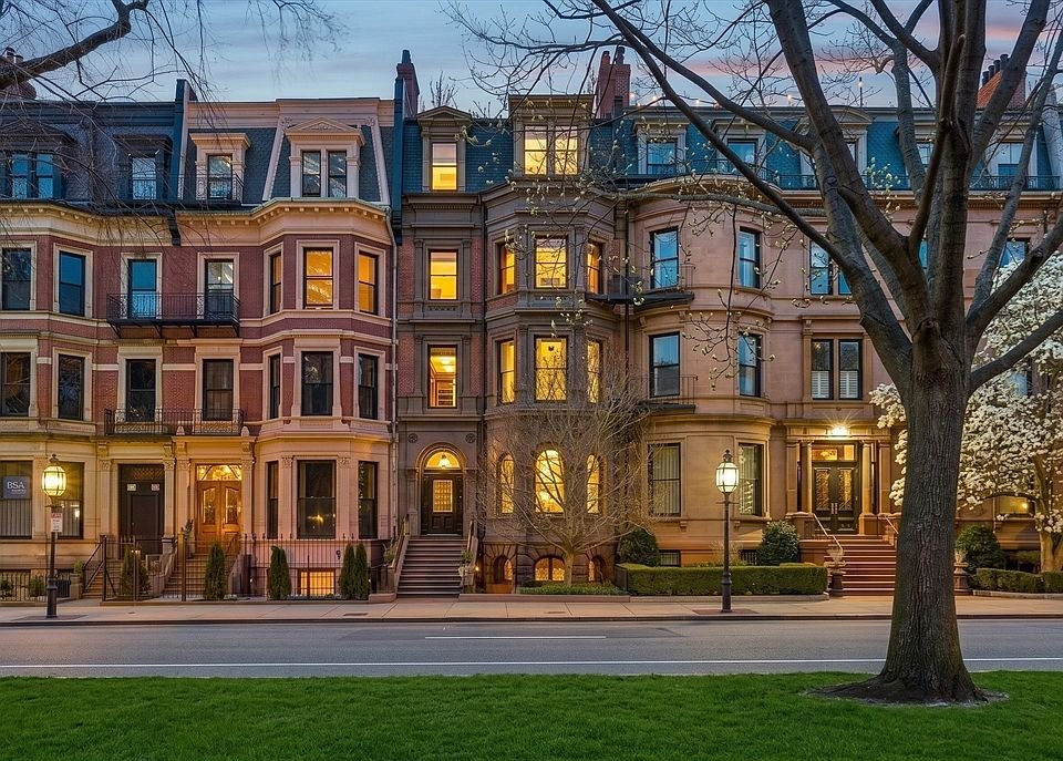 Boston By Foot: Back Bay by Little Feet