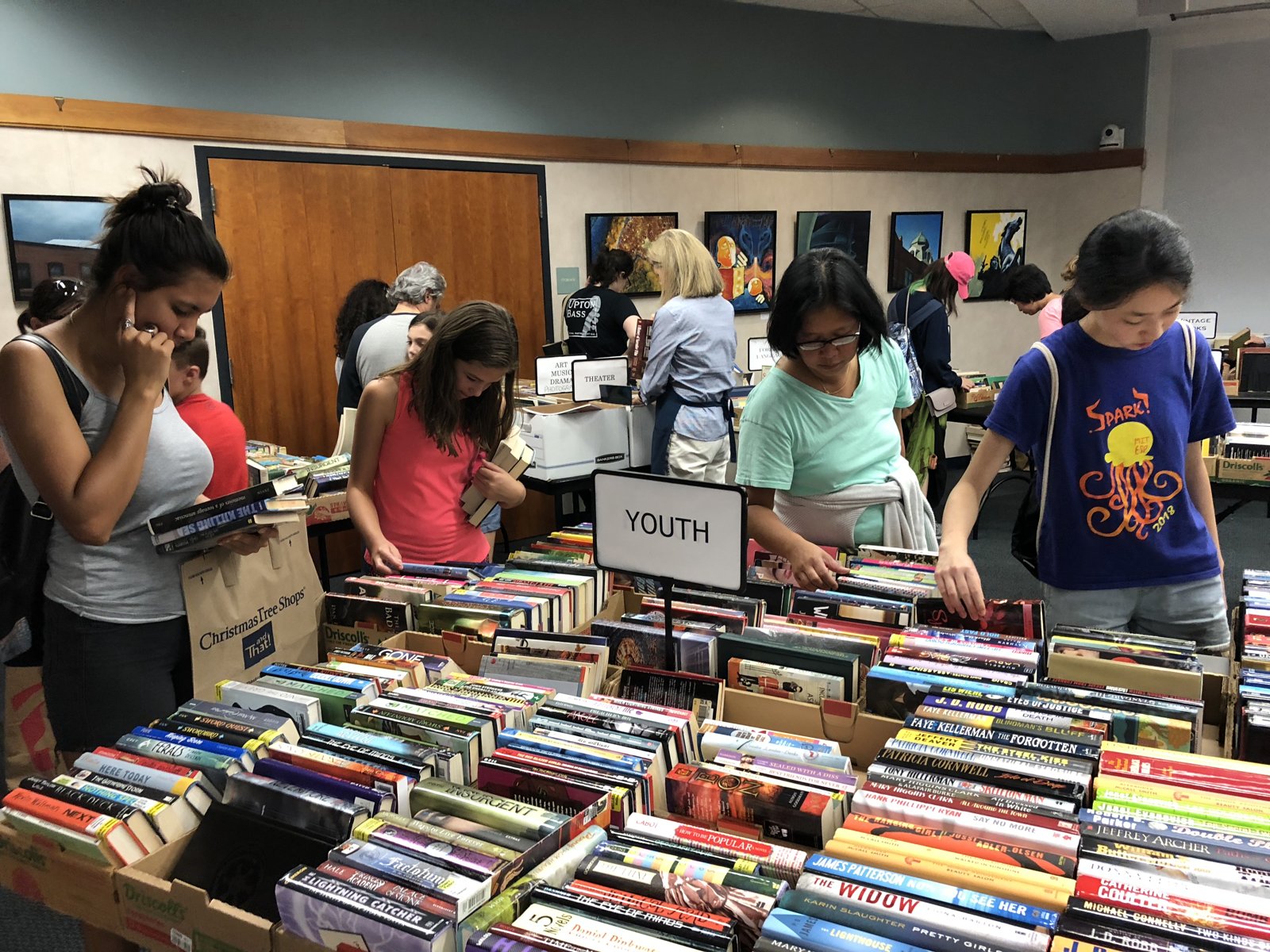 Book Donation (Day 1) - Friends of the Wellesley Free Libraries