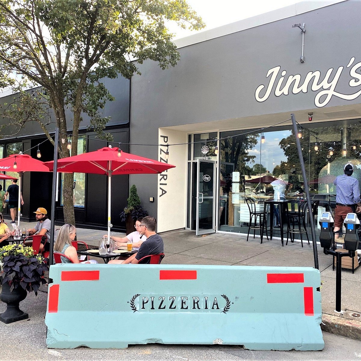 Jinny's Pizzeria