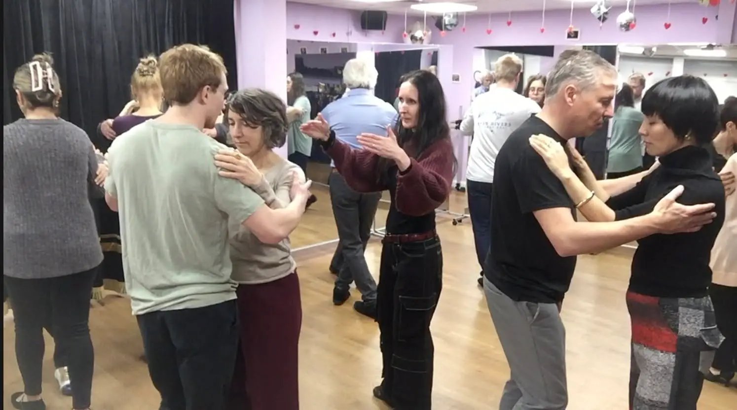 Learn Argentine Tango! Learn to nonverbally communicate with your partner - 8 weeks Beginner course