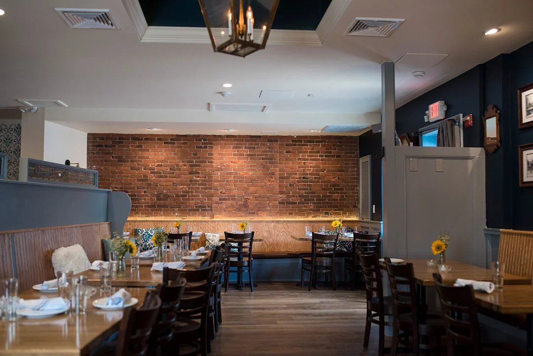 The James Pub & Provisions