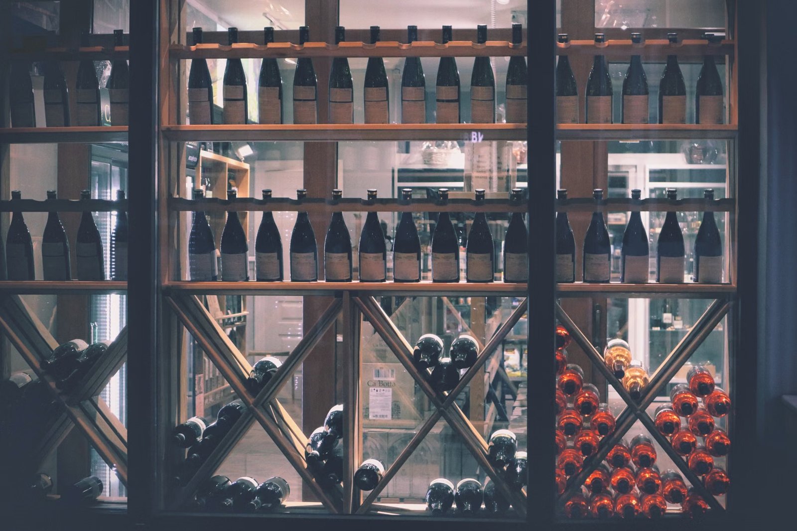 Momma's Grocery + Wine