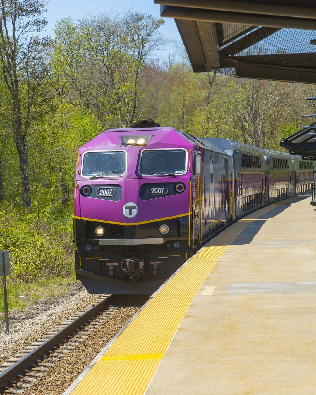 Free Summer 2026 Fridays on the Commuter Rail
