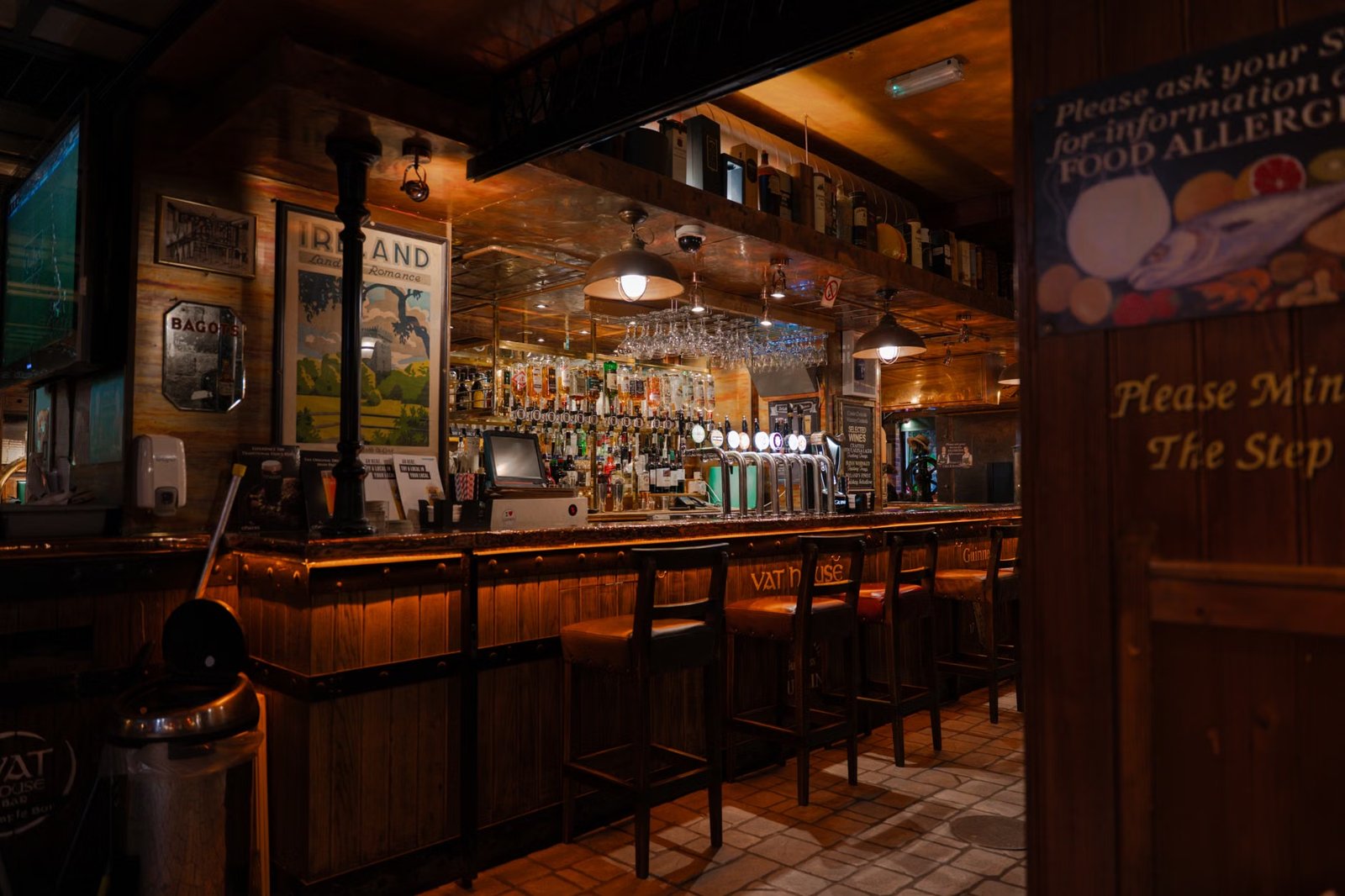 The Dooliner Irish Pub and Restaurant